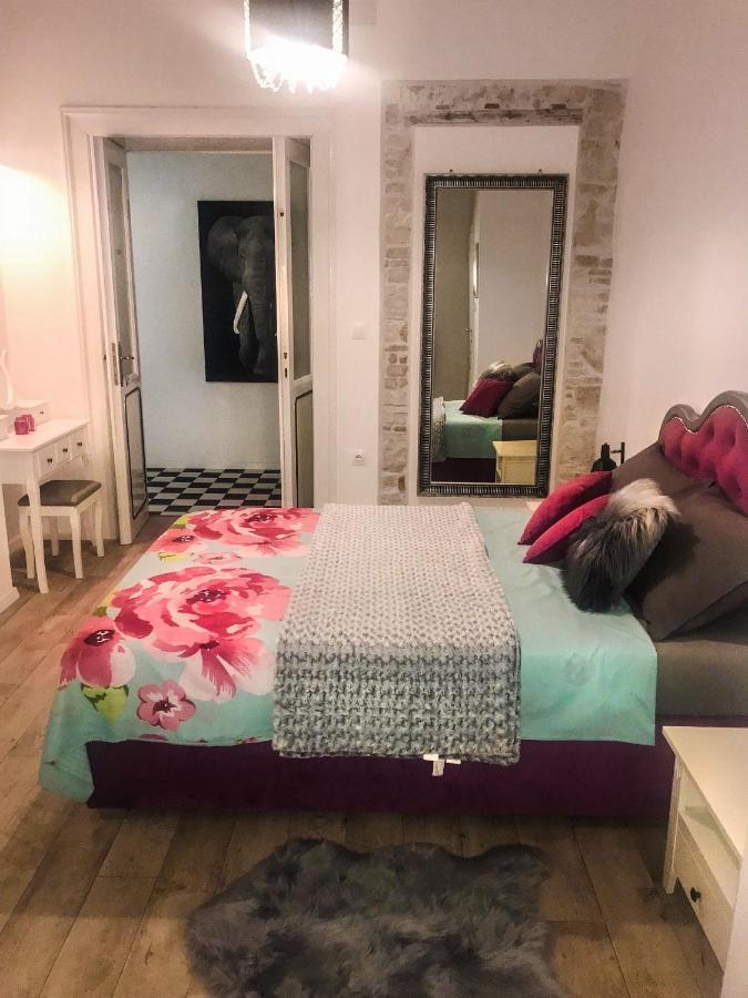 Emma'S Rooms B&B Pula Exteriör bild
